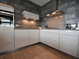 Contemporary Apartment in Kamperland Near Lake