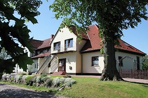 Snug Apartment in Kropelin Germany