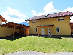 Luxurious Chalet in Kotschach-mauthen Near Ski Area