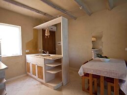 Stylish one Bedroom Apartment Just a few Steps From the sea