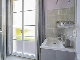 Spacious Holiday Home in Aure sur Mer With Garden