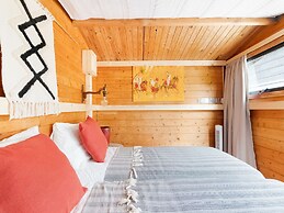 Idyllic Holiday Home in Ooltgensplaat Near Centre