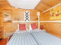 Idyllic Holiday Home in Ooltgensplaat Near Centre