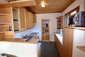 Sunlit Cabin With Jacuzzi in Turracherhohe