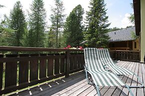 Sunlit Cabin With Jacuzzi in Turracherhohe