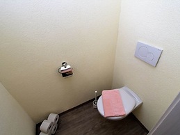 Sunlit Cabin With Jacuzzi in Turracherhohe