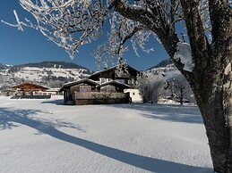 Heritage Chalet in Niedernsill Near Ski Area