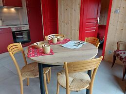 Chalet in Lovely, Rich Forest Setting With a Beautiful View