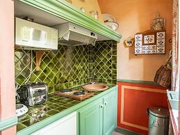 Cozy Apartment With Swimming Pool, Terrace, Garden, Parking