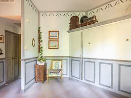 Cozy Apartment With Swimming Pool, Terrace, Garden, Parking