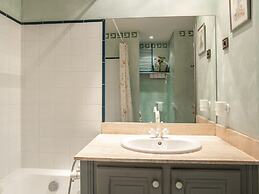 Cozy Apartment With Swimming Pool, Terrace, Garden, Parking