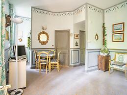 Cozy Apartment With Swimming Pool, Terrace, Garden, Parking