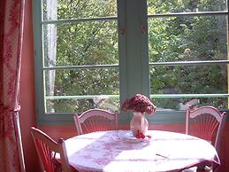 Cozy Apartment With Swimming Pool, Terrace, Garden, Parking