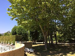 Cozy Apartment With Swimming Pool, Terrace, Garden, Parking