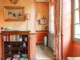 Cozy Apartment With Swimming Pool, Terrace, Garden, Parking