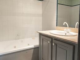 Cozy Apartment With Swimming Pool, Terrace, Garden, Parking