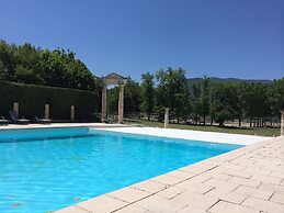 Cozy Apartment With Swimming Pool, Terrace, Garden, Parking
