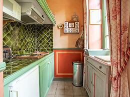 Cozy Apartment With Swimming Pool, Terrace, Garden, Parking