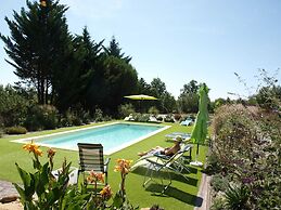 Lovely Cottage in Peyzac-le-moustier With Terrace