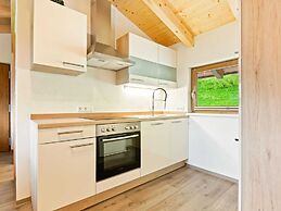 Sunlit Apartment Near Ski Area in Hollersbach im Pinzgau