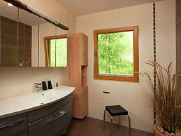 Sunlit Apartment Near Ski Area in Hollersbach im Pinzgau