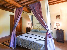 Comfortable Apartment With Stunning Views, Near hot Springs