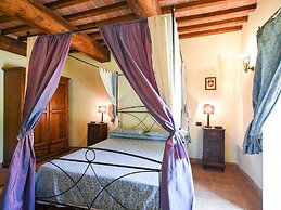 Comfortable Apartment With Stunning Views, Near hot Springs