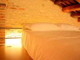 Modern Farmhouse in Pagnano Italy Near Forest