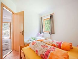 Comfortable Apartment in Mayrhofen With Garden