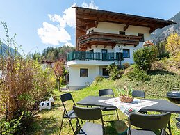 Comfortable Apartment in Mayrhofen With Garden