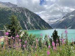 Comfortable Apartment in Mayrhofen With Garden