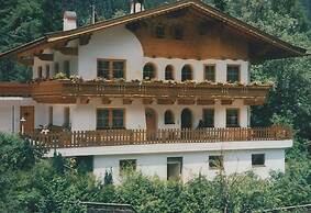 Comfortable Apartment in Mayrhofen With Garden
