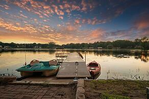 Minnesota Lakehouse Retreat