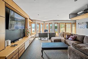 Minnesota Lakehouse Retreat