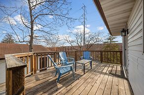 Elm Creek Retreat 4Bd in Maple Grove