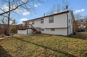 Elm Creek Retreat 4Bd in Maple Grove