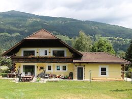 Spacious Apartment in Katschberg