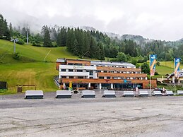 Spacious Apartment in Katschberg