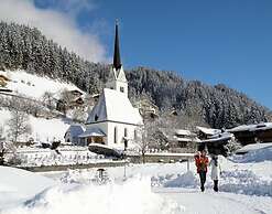 Apartment in Wald im Pinzgau With Swimming Pool and Views