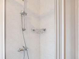 Cosy Apartment in Dresden With Balcony and Swimming Pool