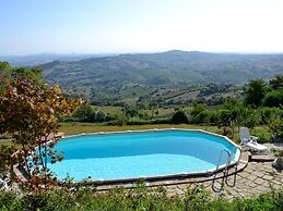 Tranquil Apartment in Cupramontana With Garden