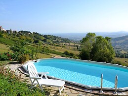 Tranquil Apartment in Cupramontana With Garden