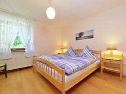 Quaint Apartment in Eimelrod Near Lake and Water Sports