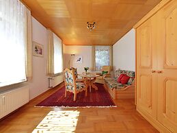 Quaint Apartment in Eimelrod Near Lake and Water Sports