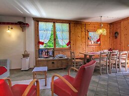 Typical Cottage in Bellamonte Italy With Bubble Bath