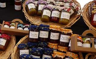 Apartment in Montbrun-les-bains Near Forest