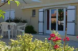 Apartment in Montbrun-les-bains Near Forest