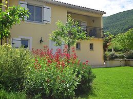 Apartment in Montbrun-les-bains Near Forest