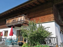 Cozy Feel Good Holiday Apartment in Leogang
