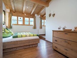 Cozy Feel Good Holiday Apartment in Leogang